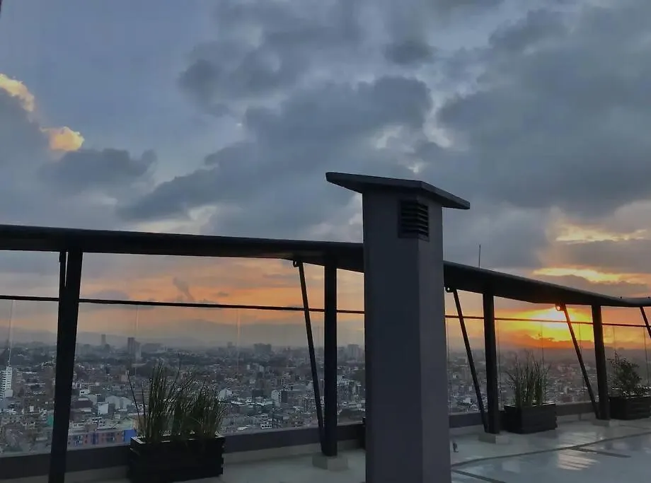 ボゴタNuevo Loft En Chapinero - Piso 19 - Vista A Los Cerros Orientalesアパートメント 0*, ボゴタ